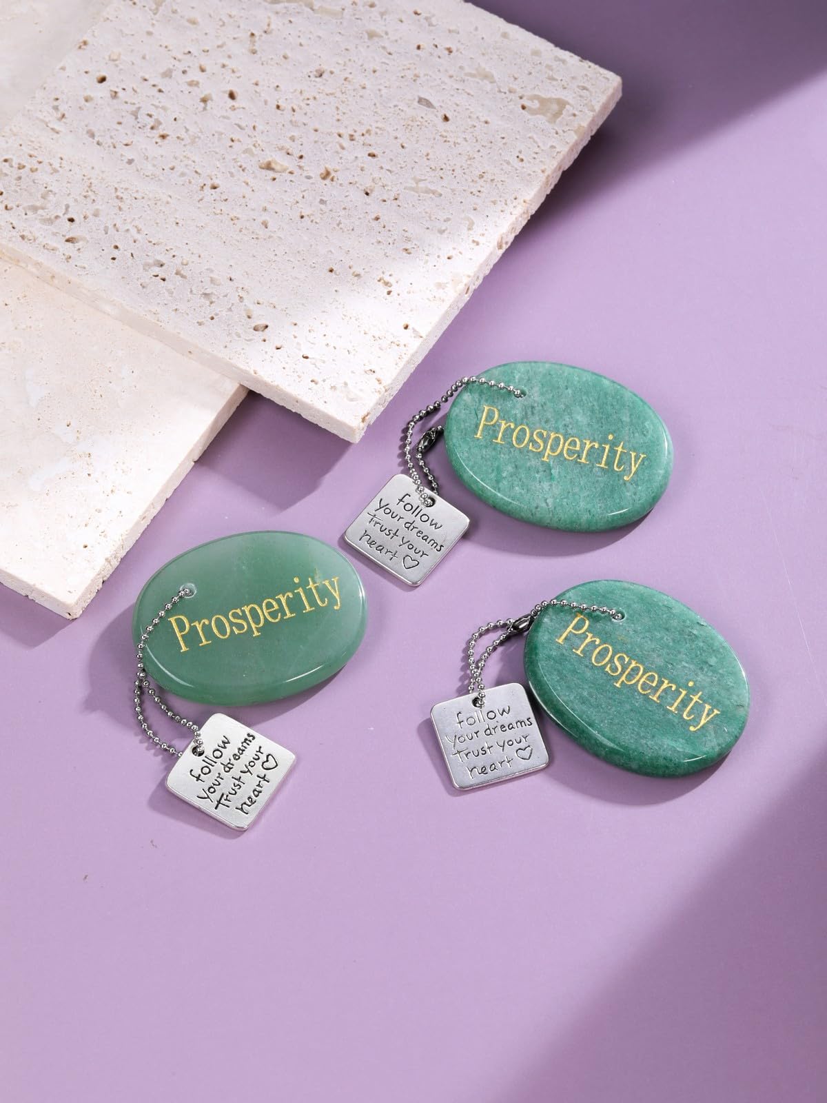 Top Plaza Green Aventurine Crystals Stone for Anxiety Natural Healing Gemstone Keychain Engraved Inspirational Follow Your Dreams Trust Your Heart Pocket Stone Good Luck Meditation Gifts