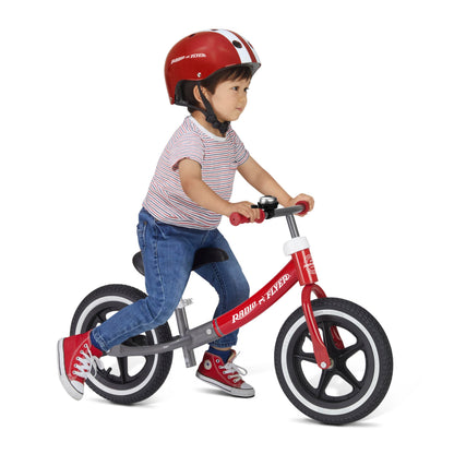 Radio Flyer Air Ride Balance Bike, Red, for Kids Ages 1.5-5, Pedal Free for Quick Learning, Rubber Air Tires, Adjustable Seat, Foot Rest, Ringing Bell, Kid & Toddler Balance Bikes (Amazon Exclusive)