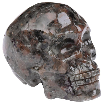 Hguxmcu Yooperlite Crystal Skull, 1.4 Inch Miniature Hand Carved Reiki Healing Pocket Stone, Small Collectible Skull Figurine for Altar Home Office Decor, Crystal Statue Meditation Gift for Men Women