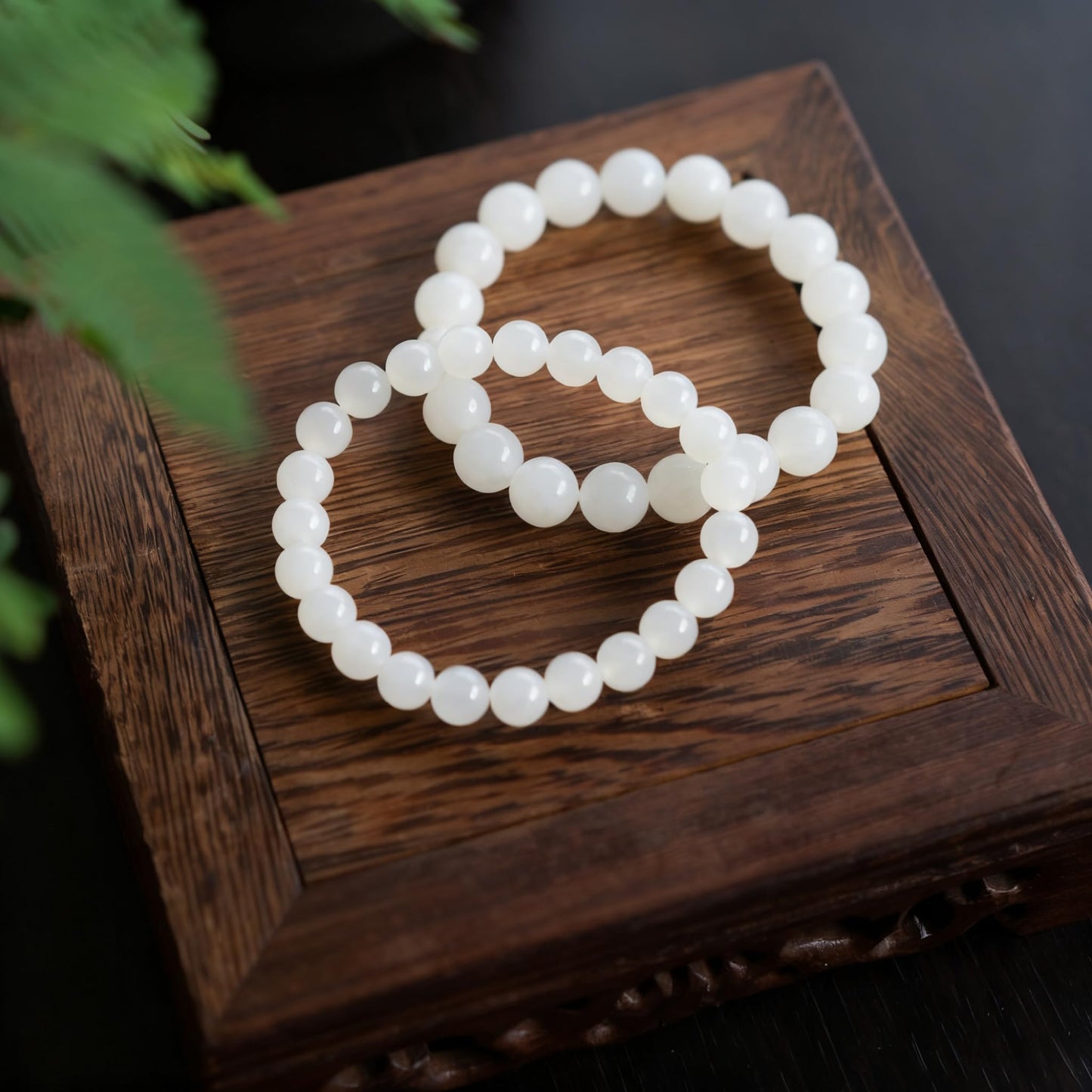 Cryhand White Jade Bracelets For Men Protection Healing Crystal Bracelet For Women Spiritual Charms Stretchy 8mm Beaded Lucky Handmade Anxiety Braceletss