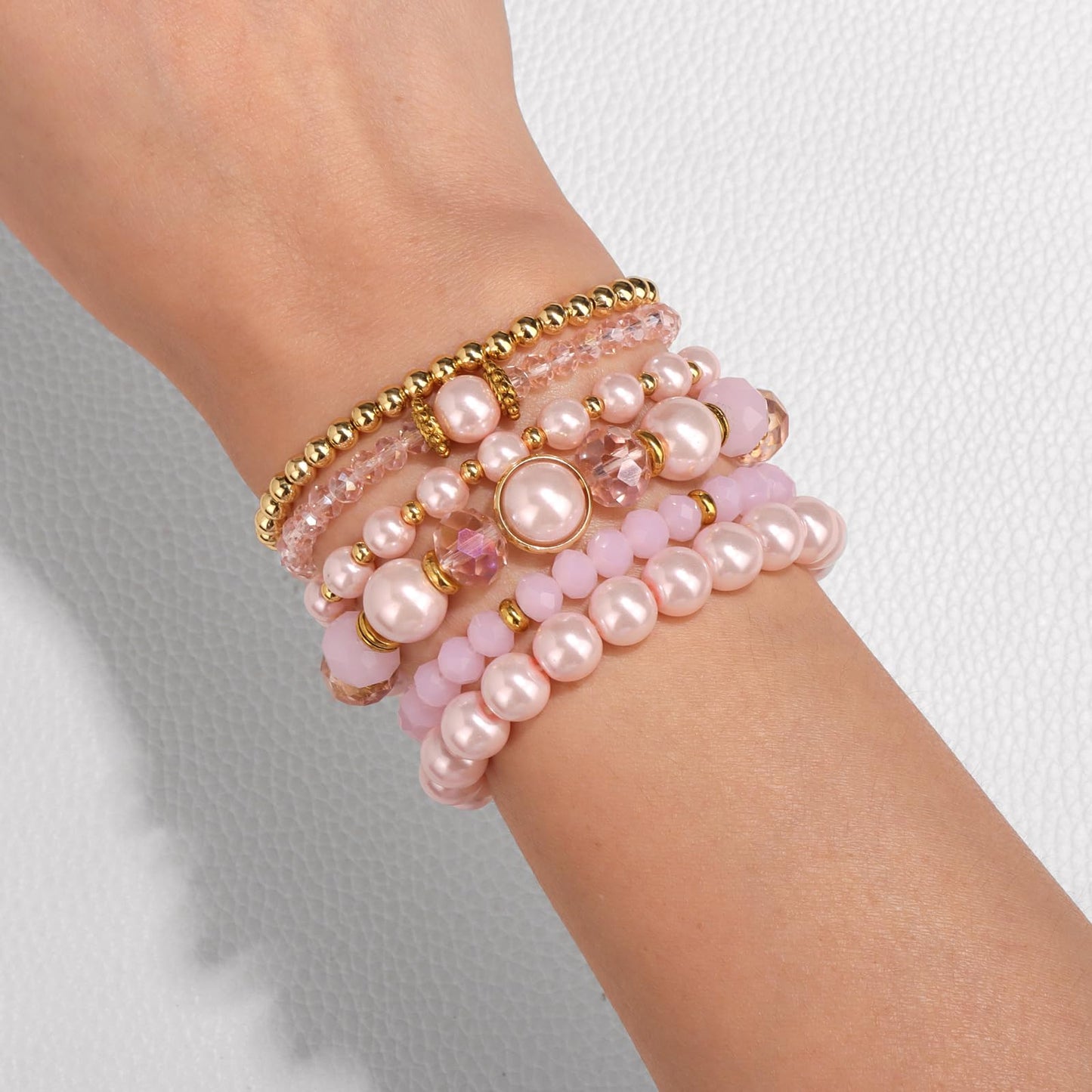 Raicegs 6PCS Beaded Bracelet 14K Gold Pearl Stretch Bracelet Stackable Crystal Beads Bracelets Boho Trendy Jewelry Gift for Women