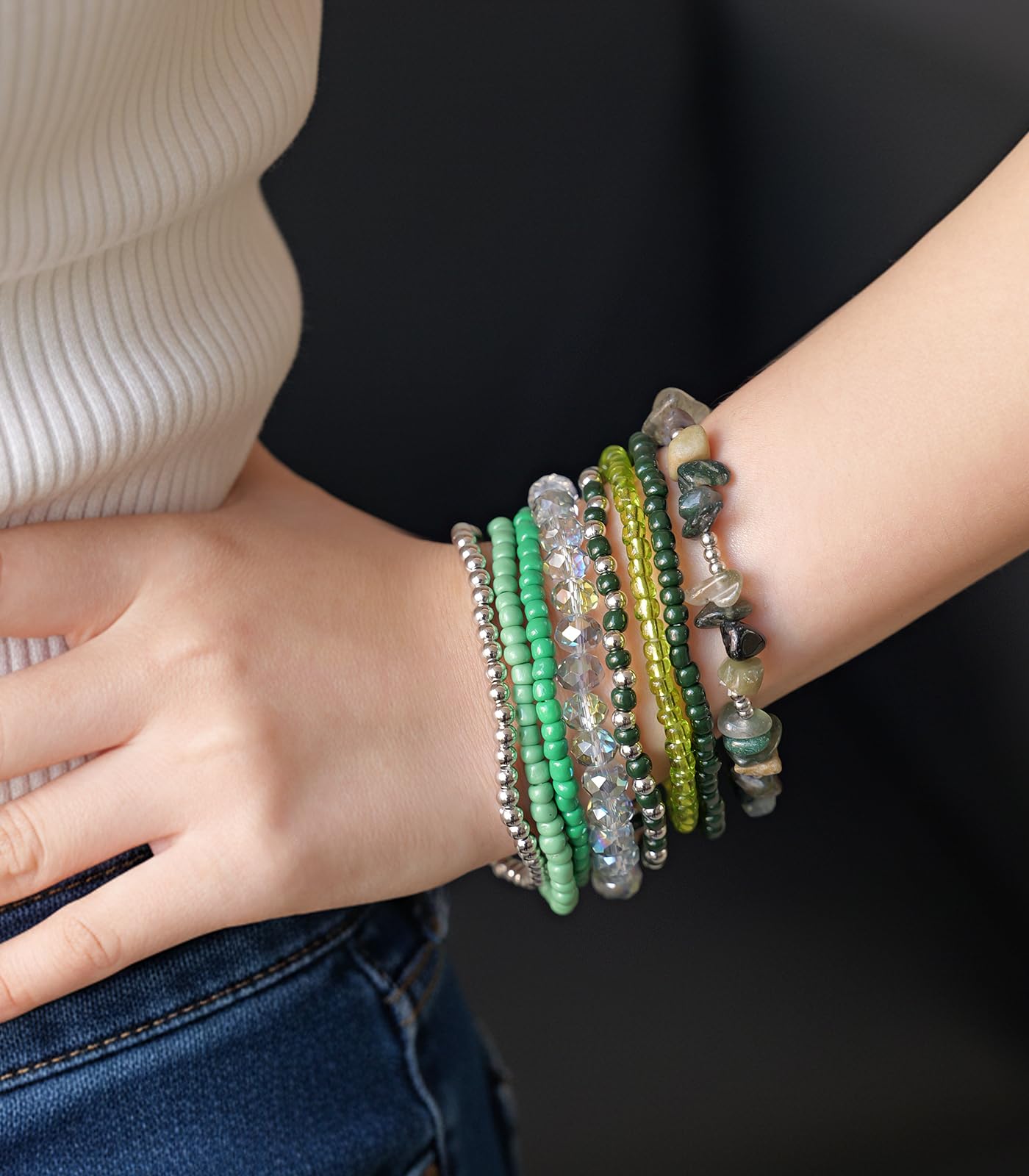 Noessla Boho Beaded Bracelets for Women Stackable Irregular Natural Stone Bead Stretch Bracelet Set 8PCS Costume Jewelry Gifts for Her(Green)