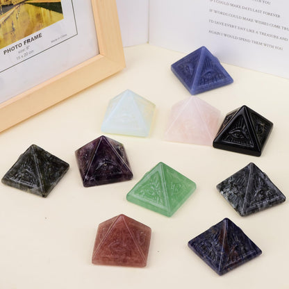 QLRSUXN Fluorite Healing Crystal Pyramid,Natural Stone Green Pyramid for Meditation, Reiki Energy, Chakra Balancing,Energy Enhancement Great Gift for Home Decor, Office Desk, and Spiritual Practices