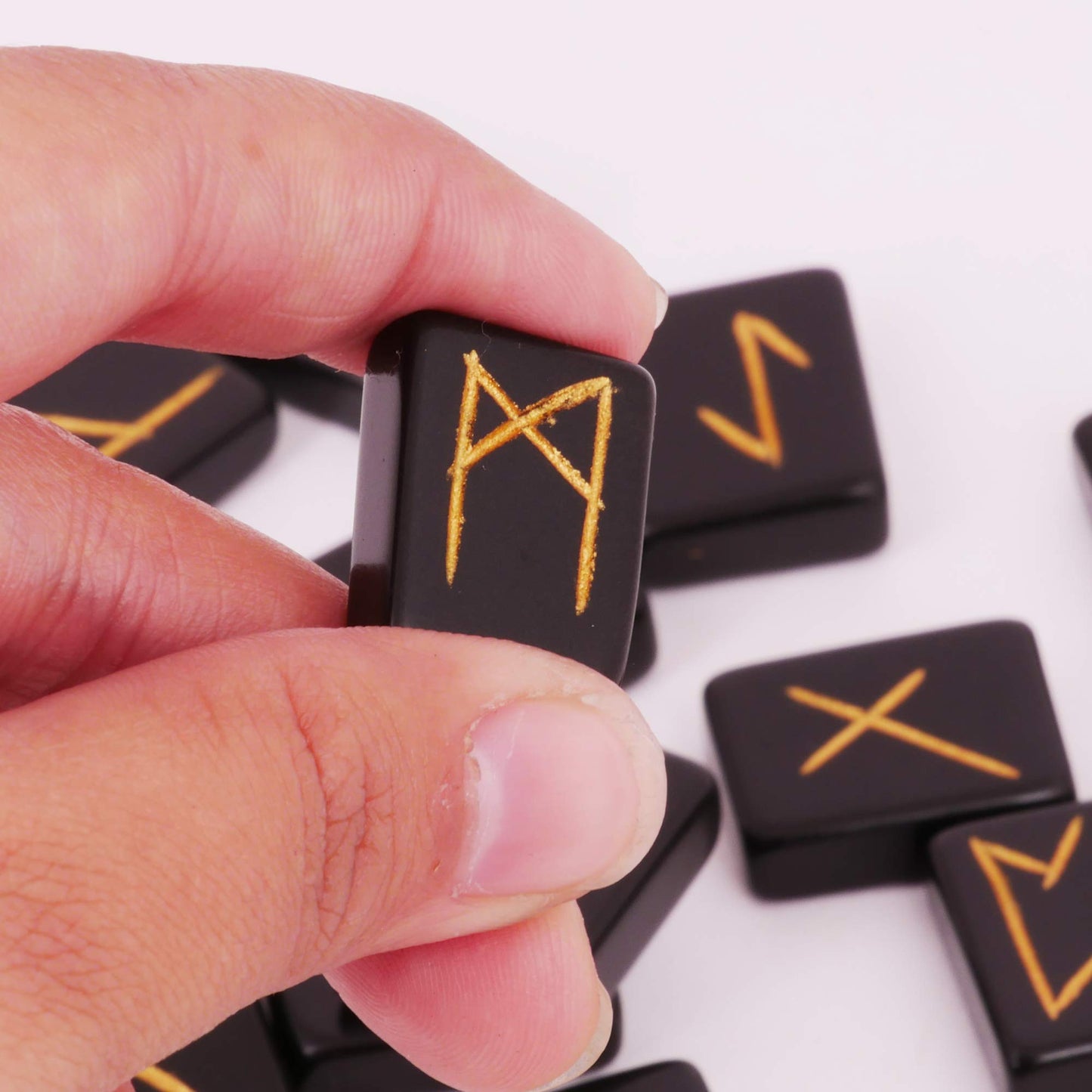 Crocon Black Obsidian Rune Stones Set Rectangle Shape Engraved with Elder futhark Crystal Runes Set, Reiki Healing runas for Chakra Balancing Stone for Beginners Guide & Pouch 25 mm