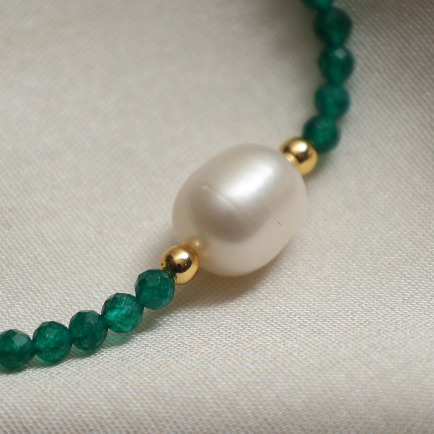 Gempires Green Jade Beaded Bracelet with Pearl Choker Crystal Jewelry Lightweight March Birthstone Gifts Hypoallergenic 7.5 Inch Gold Plated Bracelets For Women