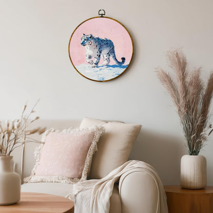 zewepri Snow Leopard Wall Art – Quirky Round Canvas, Animal Lover Gift, 10×10 Inch Decorative Wall Art for Kids’ Room, Bathroom, Living Room & Office, Perfect Housewarming & Holiday Gift