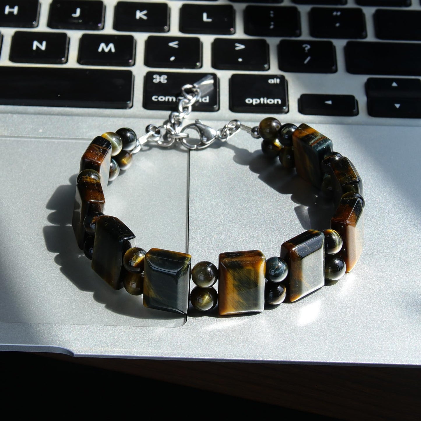 Unique Tiger Eye Bracelet for Men, HASKARE Energy Protection Crystals Golden Blue Tigers Eye Bracelets Handmade Steel Wired Natural Beads Bracelet Adjustable Durable Chain Stone Bracelet Gifts for Him