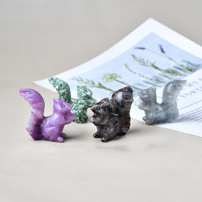 DZJXBZhu Green Aventurine Squirrel Crystal Healing Stone Spiritual Meditation Pocket Figurine Statue Natural Gemston Hand Carved Polished Home Room Office Desk Decoration Gift Collect