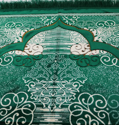 Modefa Prayer Mat | Turkish Velvet Muslim Prayer Rug Muslim Prayer Mat Islam | Soft Beautiful Prayer Rug Janamaz Sajjadah with Car Hanger | Classic Elegant Swirl (Green)