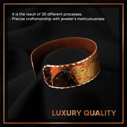 Moreni Copper Bracelet for Women – Handmade Engraved Cuff Inspired by “The Kiss” – Artistic Pure Copper Jewelry with Gift Wooden Box