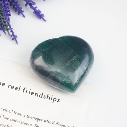 Crocon 50mm Multi Fluorite Heart stone Big Heart Shape Puff Stones Set 450+ Carats Pocket Crystal Healing Tumble Collection Palm Worry Stone Good Luck Charm Meditation Gift Craft Home Decor