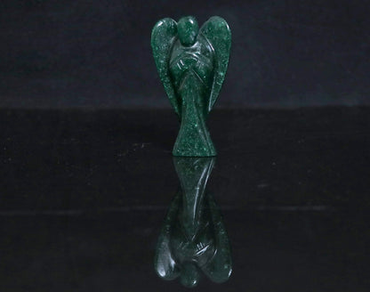 Green Aventurine Gemstone Guardian Angel Healing Crystal, Hand Carved Pocket Angel Figurine - Handmade Mini Statue for Love, Peace & Healing, Crystals for Positive Energy, Natural Gemstone Figurine