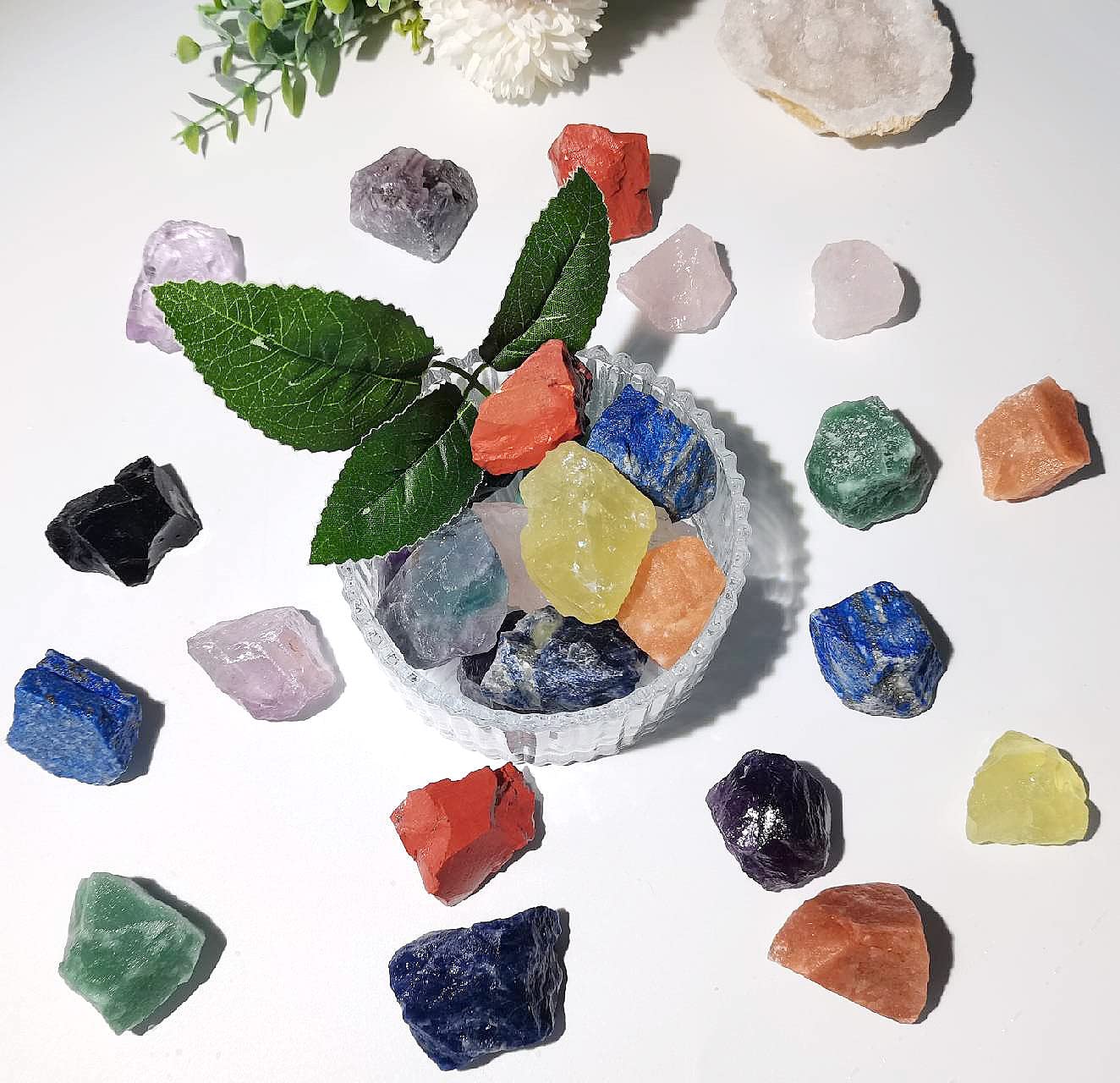 QINJIEJIE 0.9Lbs Green Aventurine Raw Crystals Natural Rough Stones Bulk Large 1" Rocks Reiki Gemstones Garden Fountain Decorative Rocks for Tumbling Cabbing Polishing Wire Wrapping Wicca