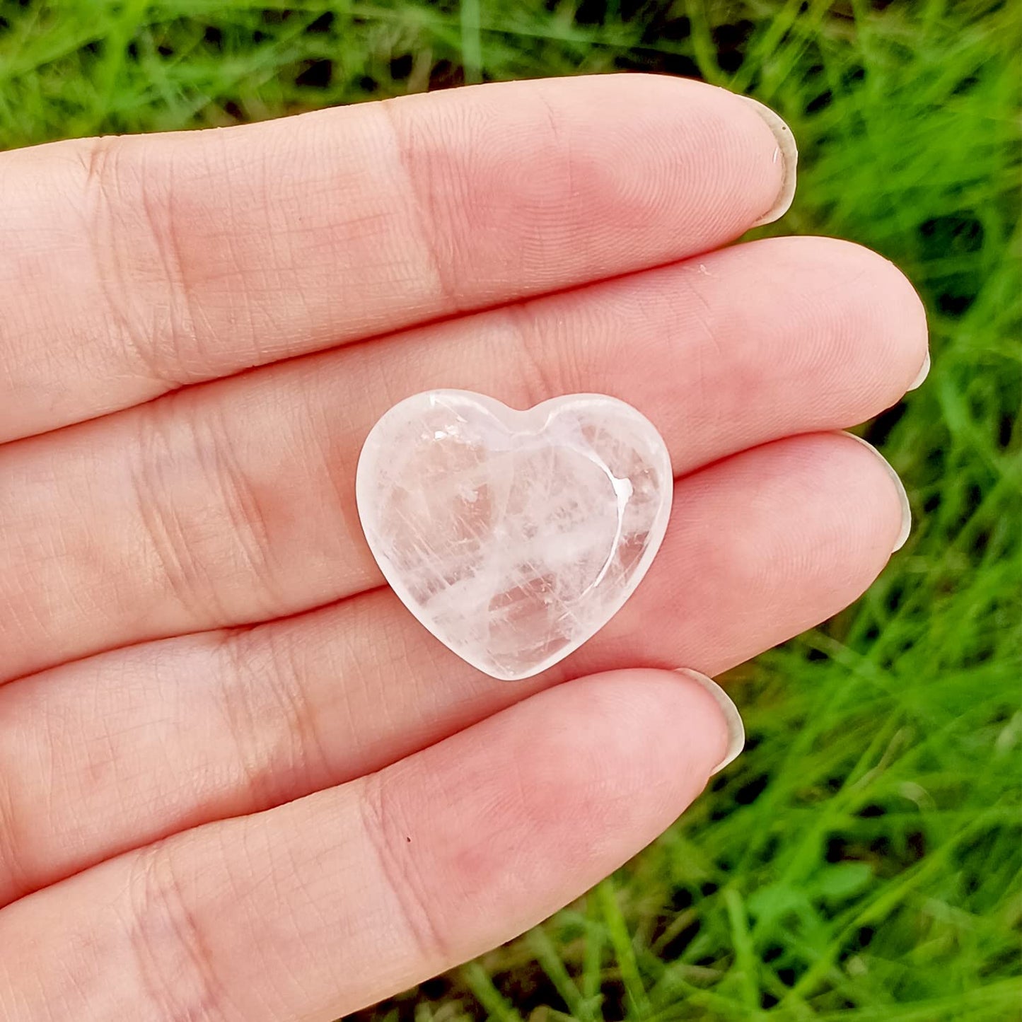 10 PCS Healing Crystals Bulk Natural Stone Heart Shape Amethyst Rose Quartz Tiger Eye Clear Quartz Obsidian Pocket Palm Thumb Gemstone Decor for Garden, Lawn, Flowerpot