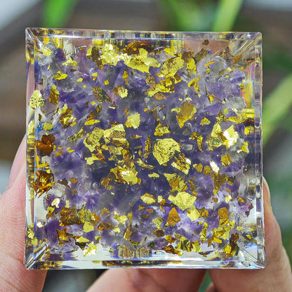 AierCrystal Natural Mineral Crystal Pyramid Energy Healing Meditation Aid Feng Shui Protection Home Decor Versatile Gift Option(2inch Pyramid Amethyst)