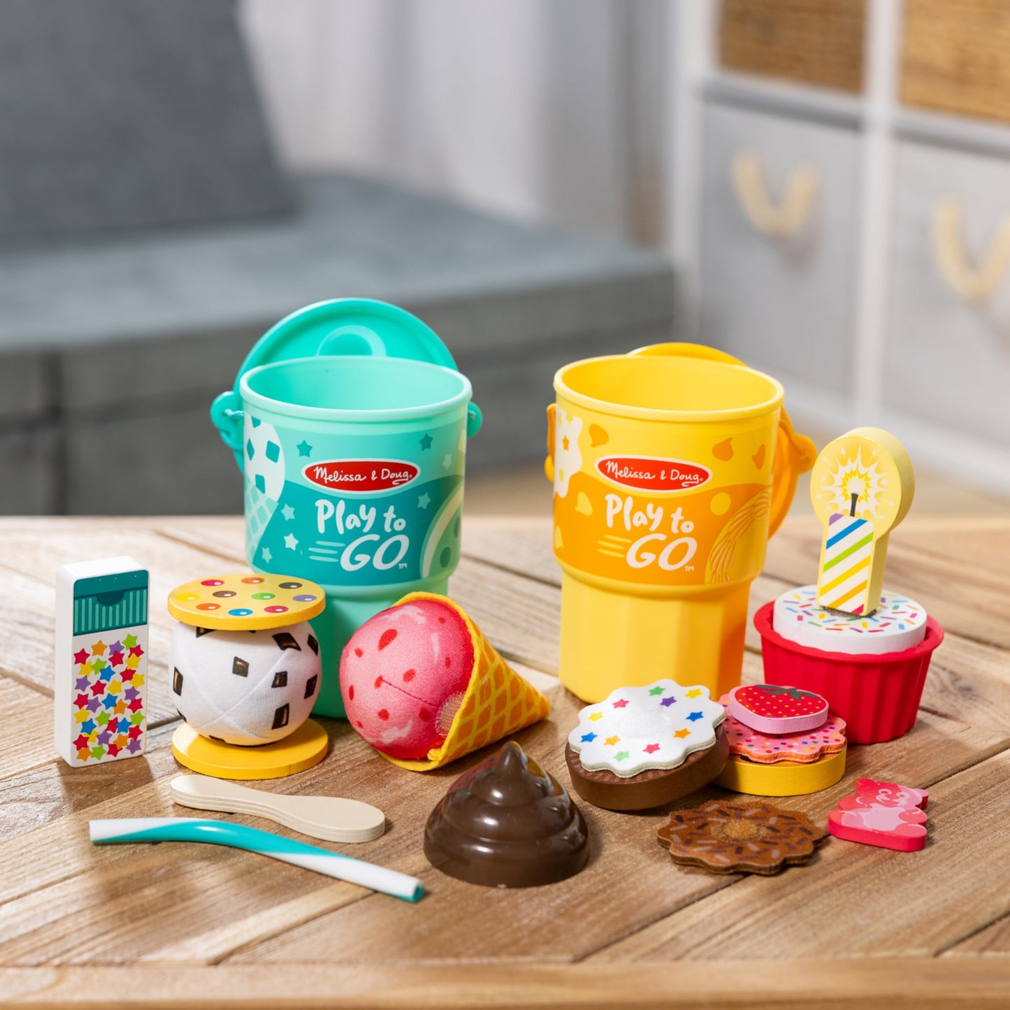 Melissa & Doug Play to Go Cups Food Playset Bundle (2-Pack) - Travel Toys and Pretend Play Food with Fidget Lids for Road Trip Activities for Kids