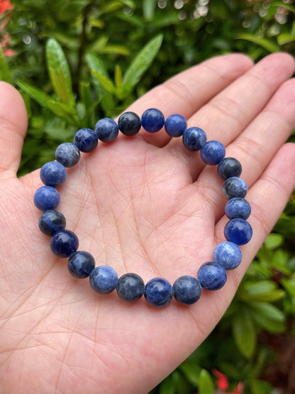 GAF TREASURES Sodalite Crystal Bead Bracelet 8mm, Genuine Sodalite Stretch Gemstone Bracelet, Healing Crystal Bracelet, Gift for Men & Women (1)