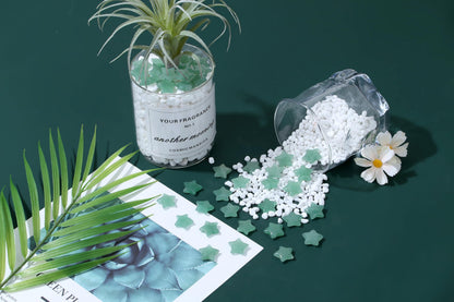 QINJIEJIE 20 PCS Green Aventurine Crystal Star Healing Stones Mini Crystal Cute Polished Pocket Stone Thumb Star Gemstones Set Bulk Wholesale Reiki Energy Balancing Green Christmas Decor