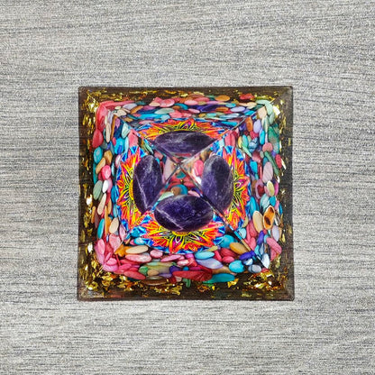 AierCrystal Natural Mineral Crystal Pyramid Energy Healing Meditation Aid Feng Shui Protection Home Decor Versatile Gift Option(2inch Pyramid Color Agate)