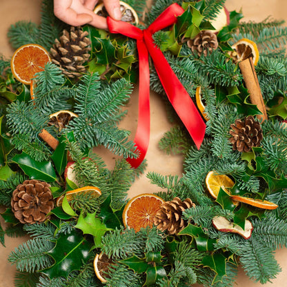 32pcs Natural Christmas Tree Ornaments Set, Rustic Christmas Ornaments Bulk with Dried Orange Slices, Cinnamon Sticks and Pine Cones with Rope,Hanging Yule Decor for Xmas Tree, DIY Crafts Decorations