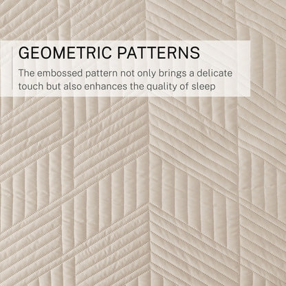 Exclusivo Mezcla Ultrasonic Full Queen Quilt Bedding Set, Lightweight Brich Beige Bedspreads Soft Modern Geometric Coverlet Set for All Seasons (1 Quilt and 2 Pillow Shams)
