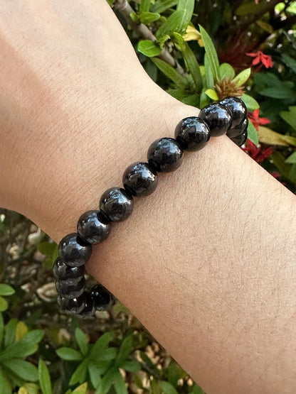 GAF TREASURES Shungite Crystal Bead Bracelet 8mm, Genuine Shungite Stretch Gemstone Bracelet, Healing Crystal Bracelet, Gift for Men & Women (1)