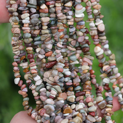 400pcs Natural Chip Stone Beads for Jewelry Making Alashan Agate 5-8mm Irregular Gemstones Healing Crystal Loose Rocks Bead Hole Drilled for Ring Earrings Necklace Bracelet Making DIY Art Crafts