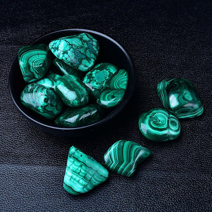 Erliway Malachite Healing Crystal Stones, 1.25-2.0" Large Reiki Healing Gemstones Natural Tumbled Polished Stones for Energy Witchcraft Therapy Meditation