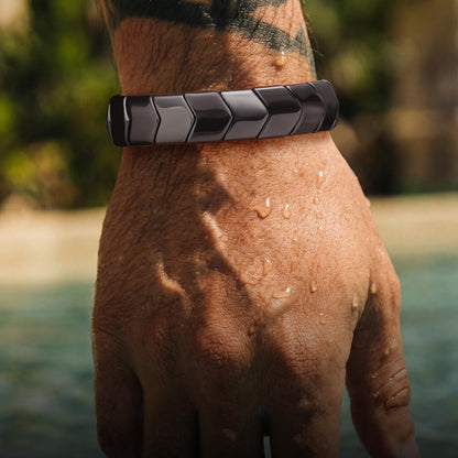 DONYUDE Unique Fathers Day Bracelet Gifts Hematite Bracelet for Men Heavy Arrowhead Hematite Bracelets for Dad Grandpa Reignites Masculine Energy Birthday Gift for Men Crystal Jewelry