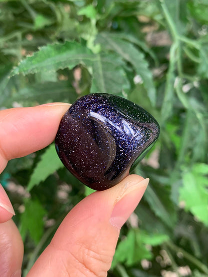 GAF TREASURES 5 Pcs Blue Goldstone Tumbled Stones, Polished Blue Goldstone Gemstone, Blue Goldstone Healing Crystals (Blue Goldstone)