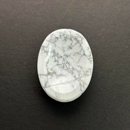 Howlite Thumb Worry Stones Metaphysical Gemstone Crystal Healing Reiki Men Women Gift Feng Shui Positive Energy Love Wellness Palm Stones Wicca Powerful