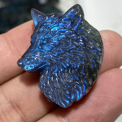 TEAMWILL Natural Labradorite Crystal Quartz Hand Carved Wolf Head Reiki Healing Crystal Gorgeous Art Sculpture Stone Statue Figurine Minerals Gifts