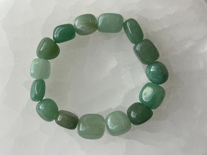 GAF TREASURES Green Aventurine Crystal Nugget Bracelet, Genuine Green Aventurine Tumbled Gemstone Bracelet, Healing Crystal Bracelet, Gift for Men & Women (1)