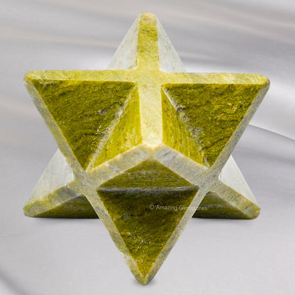 Amazing Gemstone Vesuvianite Merkaba Crystal - 1 Inches Metaphysical Merkaba Star for Meditation - Energetic Tetrahedron Crystal and Healing Stones and Healing (20-25mm)