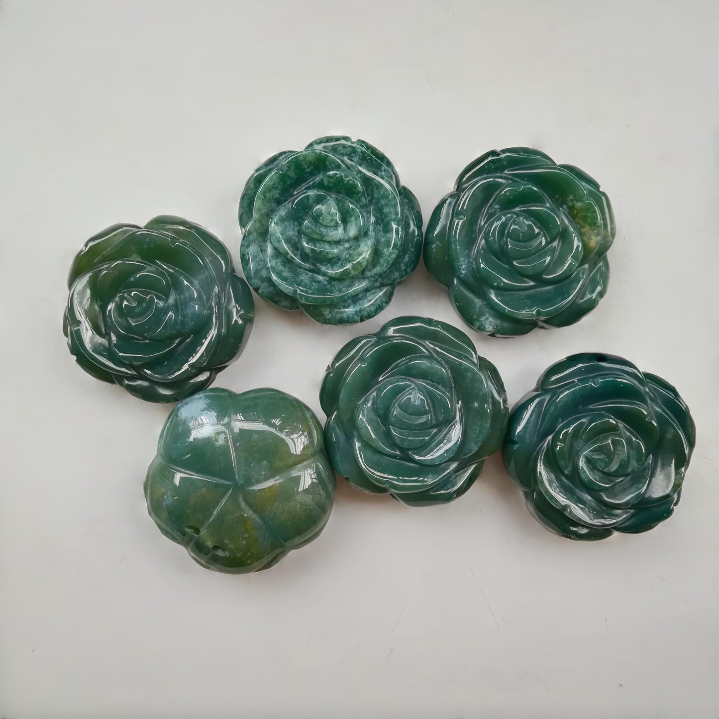 Sunshcat Natural India Agate Crystal Rose Pendant,Three Dimensional Carved Healing Meditation Jewelry Crystals and Healing Stone Figurine,Suitable for DIY Jewelry Making and Valentine's Day Gift