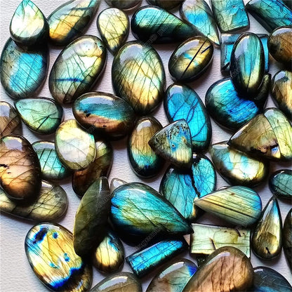 Anlingem 10Pcs Natural Labradorite Crystal Pendant Polished Stone Healing Palm Irregular Stones Rainbow Healing Meditation Birthday Gifts AL-10PCKIT