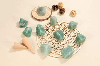 Jovivi 2pcs Raw Green Aventurine Crystals,Large 1.6-2.2" Healing Crystals Natural Rough Stones Crystal for Tumbling, Cabbing, Home Decoration, Polishing, Wicca & Reiki