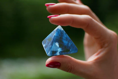 Crystal Pyramid of Natural Blue Sodalite Chakra Healing Stone, 1.5 inch