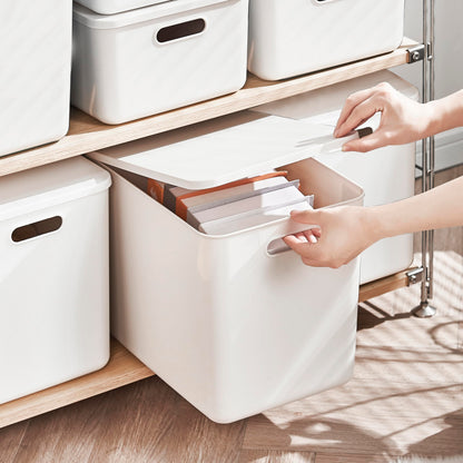 Gaoaodeyu 5 pack large plastic White storage bins with Lids, Toy Box Chest with Handle，Organizer Containers Baskets for Baby,Nursery，Shelves，Playroom, Bedroom，Office,Closet，home (White, 5L)