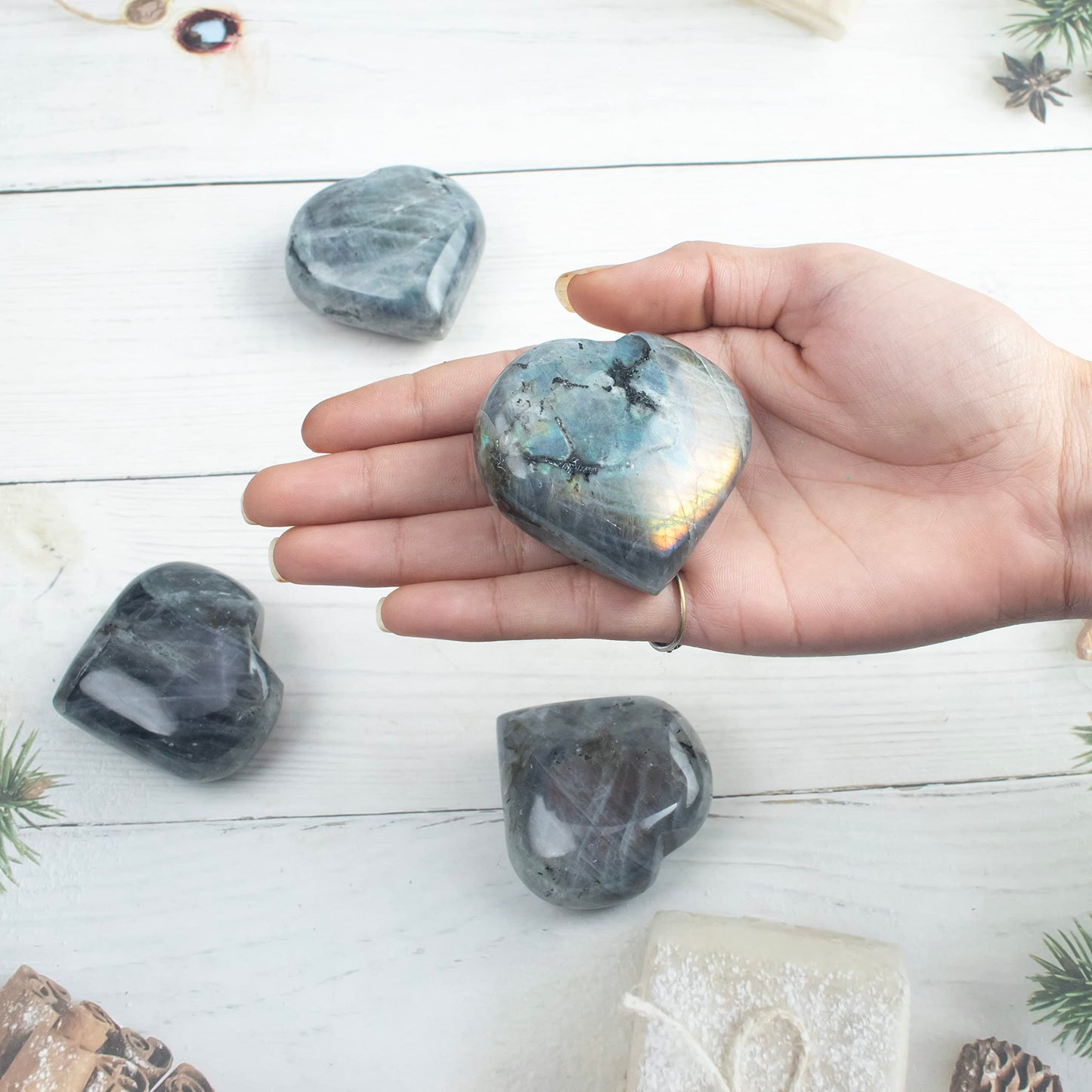 Crocon 50mm Purple Labradorite Heart stone Big Heart Shape Puff Stones Set 450+ Carats Pocket Crystal Healing Tumble Collection Palm Worry Stone Good Luck Charm Meditation Gift Craft Home Decor