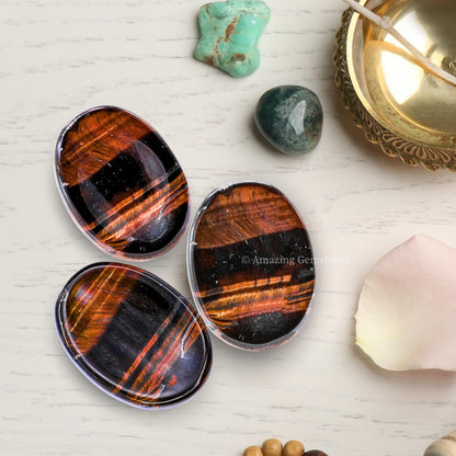 Amazing Gemstone Red Tiger Eye Worry Stone Crystals and Healing Stones - Worry Stones for Stress Relief Gifts - Piedra Crystal Fidget for Meditation - Unique Stocking Stuffers and Birthday Gifts
