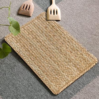CY SISTERS Woven Placemats Set of 6 Rattan Placemats Rectangle Natural Placemats Wicker Heavy Braided Straw Placemat Farmhouse Square Plates Place mats for Indoor/Outdoor Patio Table 17.7'' X 11.8''