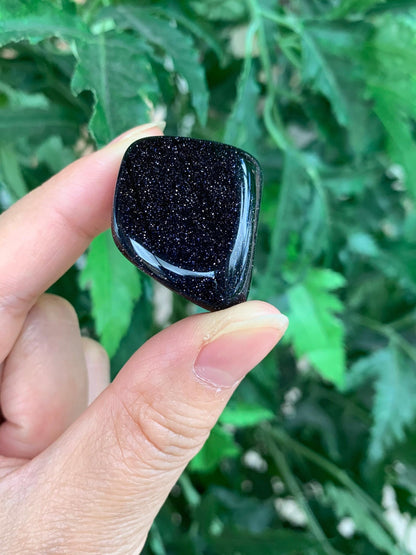 GAF TREASURES 5 Pcs Blue Goldstone Tumbled Stones, Polished Blue Goldstone Gemstone, Blue Goldstone Healing Crystals (Blue Goldstone)