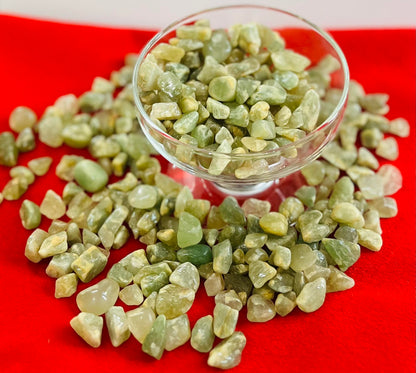 Indian Consigners Natural Crushed Polished Tumbled Gem Stone Chips, Decoration & Healing Crystals (Green Aventurine)