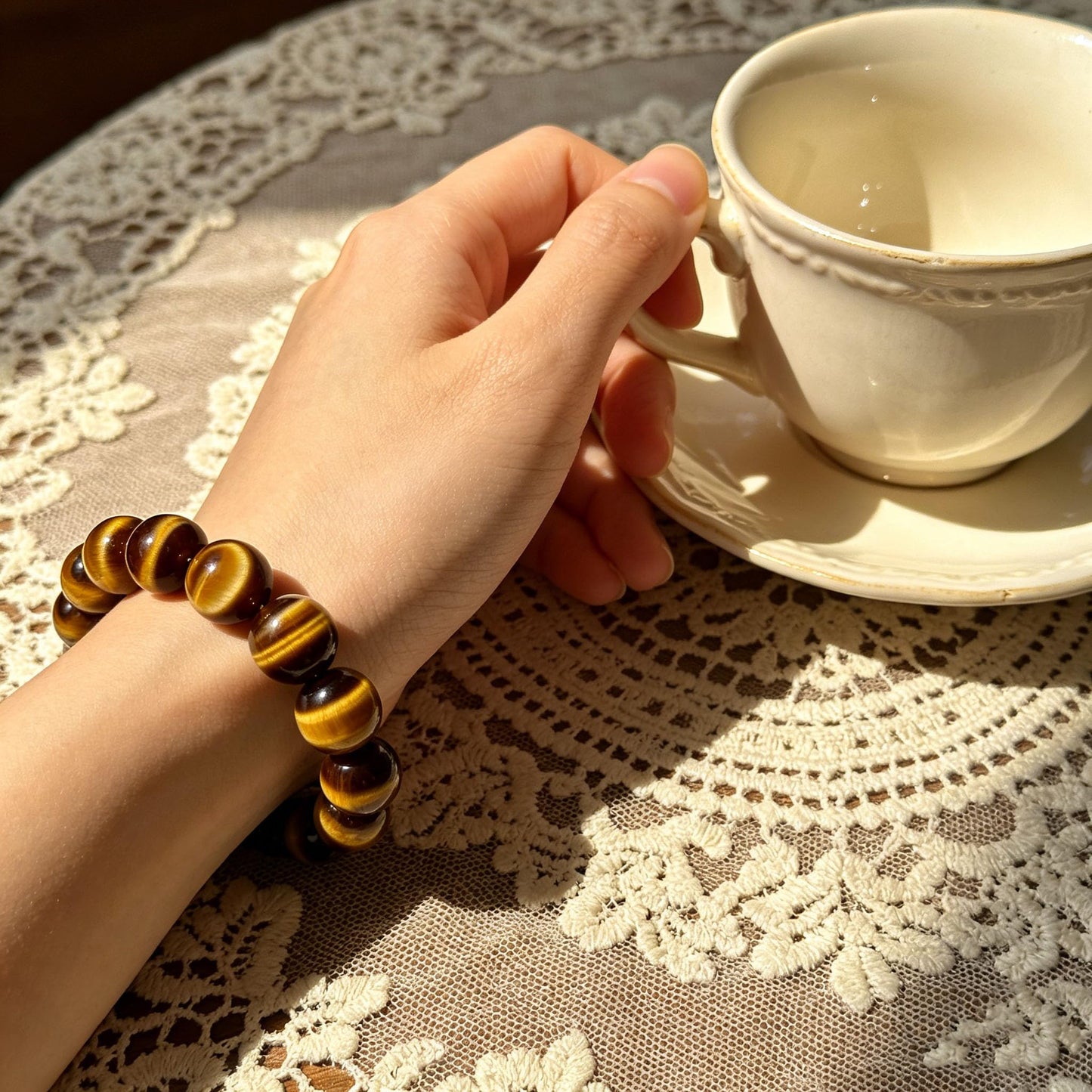 Handmade Tiger Eye Crystal Bracelet, Reiki Infused Chakra Balancing Bracelet for Luck Premium Yellow Tiger Eye Bead Bracelet, Natural Stone for Courage Positive Energy Comfortable Healing Jewelry