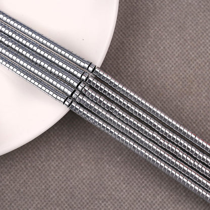 BONNY BOXX 150PCs Natural Silver Hematite Spacer Beads, Loose Semi Precious Flat Round Gemstone Heishi Disc Stone Beads for Beading Jewelry Making 4mm*2mm