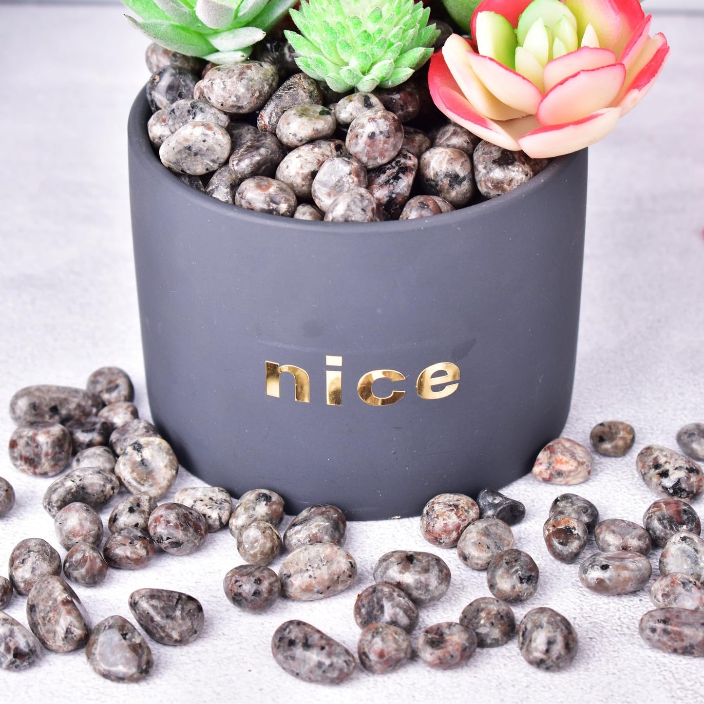 SigMntun Polished Yooperlite Crystal Chips Set, 0.4", 128 Pcs - Handpicked Tumbled Stones and Crystals Bulk for Healing, Reiki, Meditation, Witchcraft and Home Decor