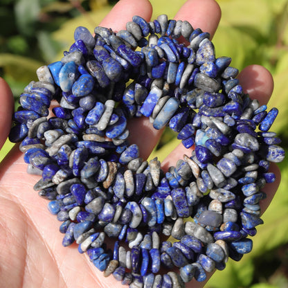 400pcs Natural Chip Stone Beads for Jewelry Making Lapis Lazuli 5-8mm Irregular Gemstones Healing Crystal Loose Rocks Bead Hole Drilled for Ring Earrings Necklace Bracelet Making DIY Art Crafts