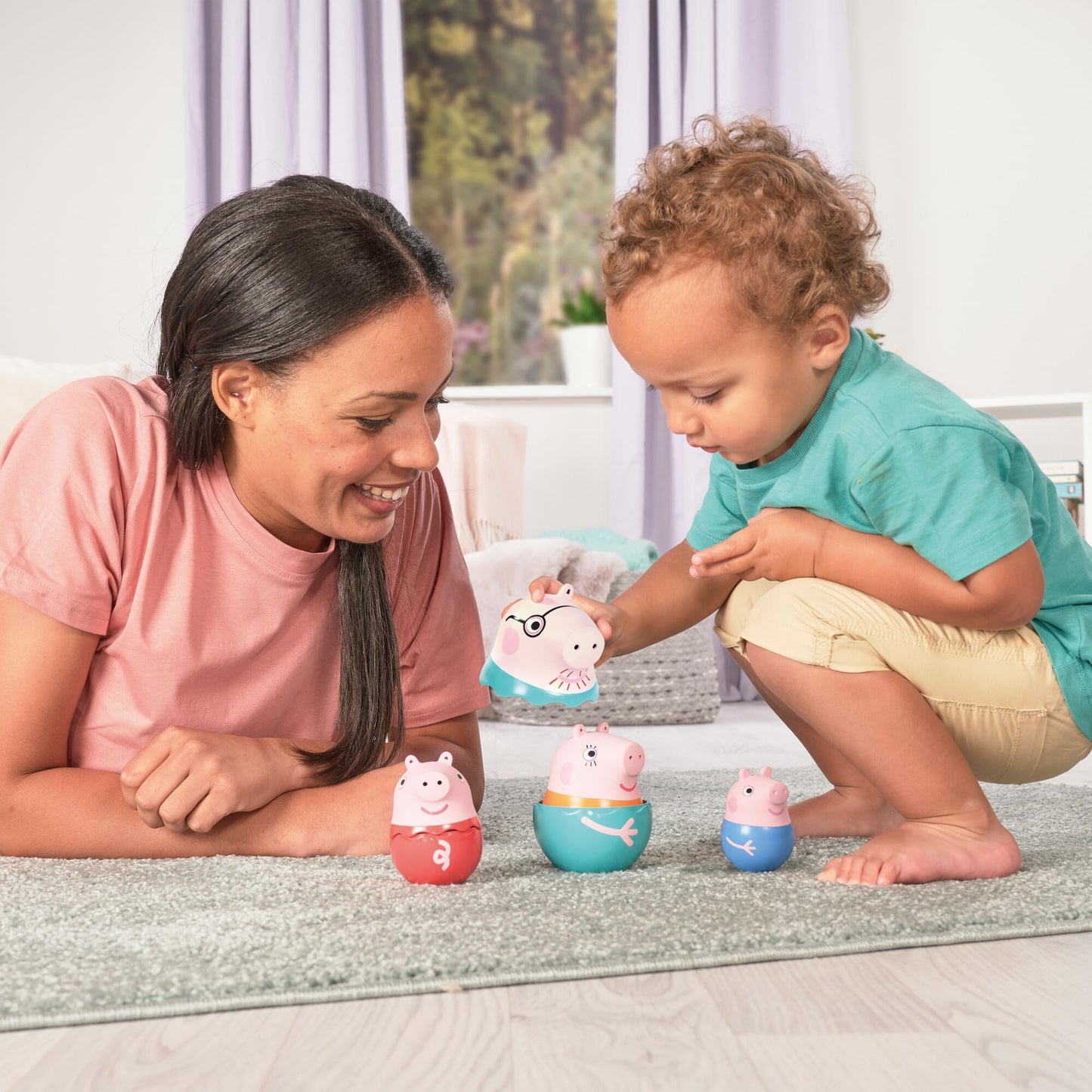 TOMY Toomies Peppa Pig - Peppa’s Nesting Family - Includes Peppa Pig, Mummy Pig, Daddy Pig and George - Nesting, Sorting & Pouring Toy - Ages 18 Months and Up
