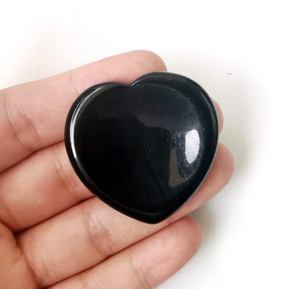 Bacatgem Natural Black Obsidian Heart Chakra Thumb Worry Stone,Hand Carved Healing Crystal Shaped Stone for Anxiety Stress Relief Meditation